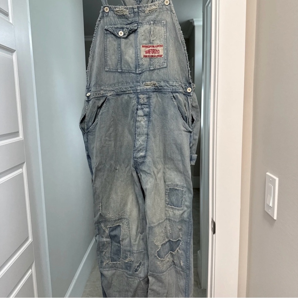 Magnolia Pearl sanforized distressed Overalls! Most BEAUTIFUL PAIR EVER! Iconic